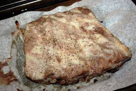 Principi generali di cottura di costine di maiale al forno con patate al forno. Costine Di Maiale Al Forno Cotte A Bassa Temperatura