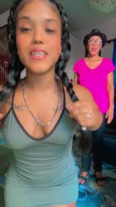 Mama La Vaca Funny Dance Video