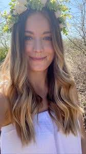 Paula Ennis's Instagram, Twitter & Facebook