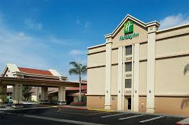 Enjoy the sunny southern california weather while relaxing outdoor. Holiday Inn Buena Park Near Knott S