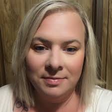 How to manage duck coop odor and cleaning?