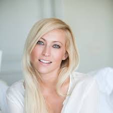 Amanda Hermansen's Instagram, Twitter & Facebook