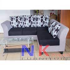 Perpaduan desain minimalis dengan klasik akan menampilkan nilai artistik lebih cantik dan menawan. Jual Sofa Kursi Ruang Tamu Minimalis Plus Meja Tamu Di Lapak Nk Kreasi Furniture Bukalapak