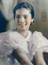 Zenaida (Nini) Quezon Avanceña daughter of President Manuel Quezon  celebrated her centenial year last April 9. She has been blessed with long  life and may she have good health for a longer
