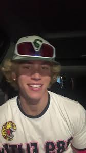 Exploring Izaiah Schmidt's Unique Food Moments