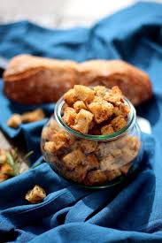 Croutons Maison A L Ail Et Aux Herbes De Provence Du Bio Dans Mon Bento Recette Croutons Maison Croutons Recettes De Cuisine