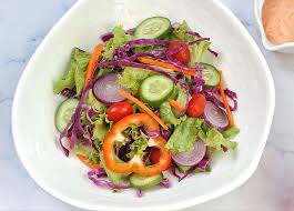 Resep cara membuat salad sayur dengan saus khas hokben yang gurih. Ini 5 Resep Salad Sayur Segar Yang Sehat Dan Enak Bukareview