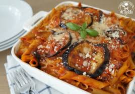 Tagliate anche la mozzarella e i pomodori a fette. Pasta Al Forno Con Melanzane E Mozzarella Non Solo Dolci Di Giada