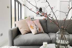 When it comes to living rooms, there are plenty of design options to choose from — but your dream living space may actually be a balance of two popular styles. 2021 Interior Trends Japandi Style Homes Sofa Com