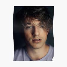 Charles puth, dit charlie puth (prononcer ), est un chanteur, musicien, compositeur et producteur américain, né le à rumson. Poster Charlie Puth Redbubble