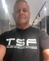 Monday Session Shoulders & Calf's To Start The Week Off 💪🏼👊🏻