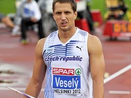 He finished ninth at the 2002 world junior championships. Tscheche Vesely Wird Speerwurf Europameister