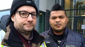 Fast i fem timmar i polishuset