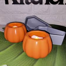 بيت العائلة on instagram شمعدان على شكل يقطين سعر القطعة ٣ الاف دينار توصيل بغداد ٤ الاف توصيل باقي المحافظات ٧ الاف بيت ال pumpkin carving carving pumpkin