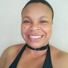 Amber Ruhl's Instagram, Twitter & Facebook