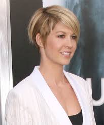 Make sure you're happy with your neckline, sideburns, and. Jenna Elfman Short Straight Golden Blonde Hairstyle With Light Blonde Highlights