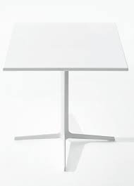 Simple yet unique styling, this coffee table will become the centerpieces of your living room. Contemporary Coffee Table Fred Arper Mdf Round Square