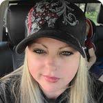 Melissa Goetsch's Instagram, Twitter & Facebook