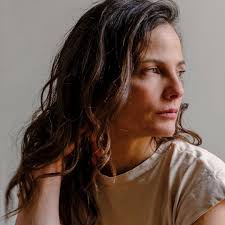 Another figurative ceramic sculpture by Doris Josovitz of @lostquarry