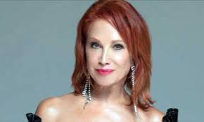'dancing with the stars' winners. Jo Hirek A Budakeszin Elo Detar Eniko Szinmuveszrol Budakeszi Hirmondo