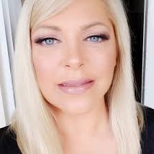 Christina Durden's Instagram, Twitter & Facebook