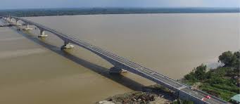 Jembatan ini memiliki panjang sekitar 13,5 km dan digunakan untuk menghubungkan wilayah sebrang prai yang ada di daratan malaysia dan bayan lepas yang ada di pulau penang. Jambatan Terpanjang Merentasi Sungai Di Malaysia Archives Berita Semasa Online