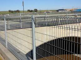 Lainnya dengan harga yang bersaing serta hasil pengerjaan yang optimal. Brc Fence For Community School Park Highway Playground Farmland Welded Wire Fence Safety Fence Fence