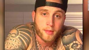 Chet hanks, son of tom hanks and rita wilson, is on set in california. Chet Hanks Posts About Parents Tom Hanks And Rita Wilson Testing Positive For Coronavirus Cnn Video