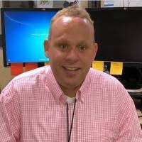 100+ perfiles de «Albert John»