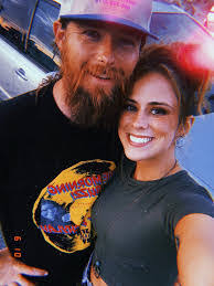 Travis Redmon's Instagram, Twitter & Facebook