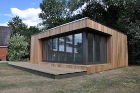 Large Garden Studio Perfect For A Cinema Room Home Gym Or Yoga Studio By Built Garden Lodges Www Gardenlodges Co Uk Architektur Gartenhaus Haus