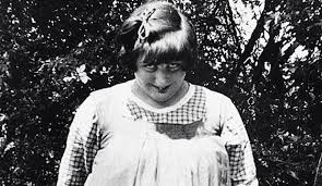 Nerissa Bowes Lyon The Queen S First Cousin Whom Is Hidden From The Public And Away From The Family Because Of Her Mental Disability