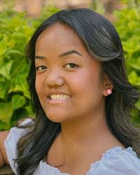 Emma with pink hair is beautiful 🥰🩷