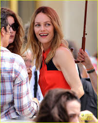 Vanessa Paradis: Set Visit from Lily-Rose & Jack!: Photo 2916604