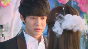 After the sudden death of the crown princess, crown prince lee gak of joseon (park yoo chun) and his loyal friends set out to investigate, but they end up in park ha's (han ji min) rooftop house in the 21st century! Rooftop Prince S Park Yoo Chun Shows Off New Hairstyle Soompi