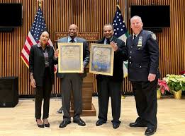 Retired NYPD cops wrestle arsonist trying to torch MLK childhood home in  Atlanta