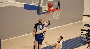 Men's Basketball Starts Off a Three-Game Weekend Strong