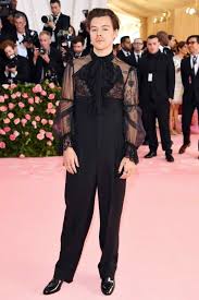 Met Gala 2019 Pink Carpet Every Menswear Look You Need To See Gq Clothes and fashion (431 сл., 2.091 зн.) people have various attitudes to fashion.