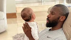 Antonio rudiger has added to maurizio sarri's problems by comparing the. Chelsea Kicker Antonio Rudiger Ist Erneut Vater Geworden Promiflash De