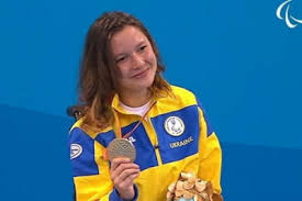Традиційно проводяться після олімпійських ігор, а починаючи з 1992 — на тих же аренах, що й олімпійські ігри. Se84x6bt1yf64m