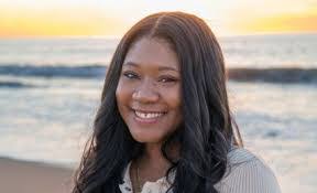 Oscar Badillo's Instagram, Twitter & Facebook