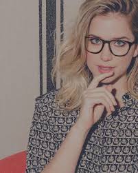 Elizabeth Lail Fan/Writer