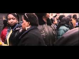 Notorius big nenhum sonho demais e um filme legal que conta a história de um dos melhores rappers de todos os tempos , com um bom elenco uma história muito contundente sobre christopher wallace (jamal woolard), mais aclamado como o rapper notorius b.i.g que marcou época, nas. Notorious B I G Scena Finale Youtube