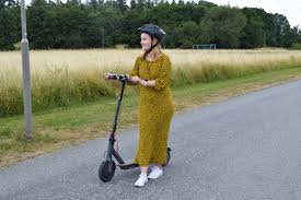 Kuukauden ekovinkki: Sähköpotkulauta - Laura Linnea