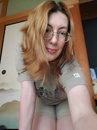 What to wear for lunch today?