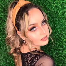 Rebeca Recalde's Instagram, Twitter & Facebook