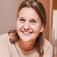 Rachel Hummel's Instagram, Twitter & Facebook