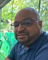 Antoine Mitchell's Instagram, Twitter & Facebook