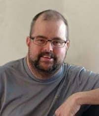 Andrew Czerwinski's Instagram, Twitter & Facebook