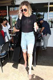 Khloé alexandra kardashian, an american television personality, wears shoe size 10 (us) and has a net worth of approximately $40 million dollars. Khlo Eacute Kardashian Picks Her Favorite Outfits Of 2017 People Com